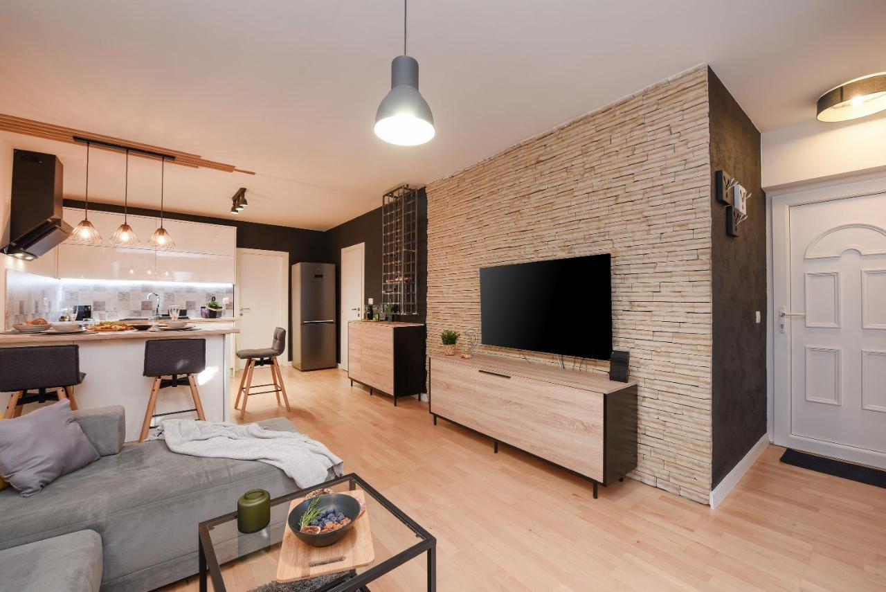 L&R Luxury Apartment- Free Parking Zadar Eksteriør billede